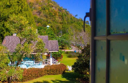 Nong Nam Daeng Hotel | Cottages at Hill Resort