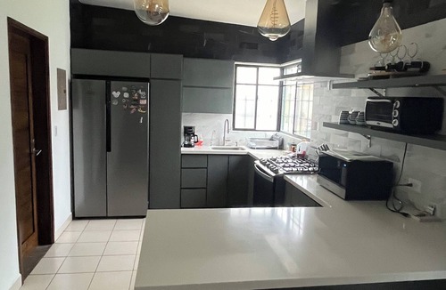 Managua House | Cozy 2-bedroom house in charming Ticuantepe with WiFi, AC