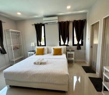 Khlong Kra Saeng Bed & Breakfast | DAAD FAH home and cafe