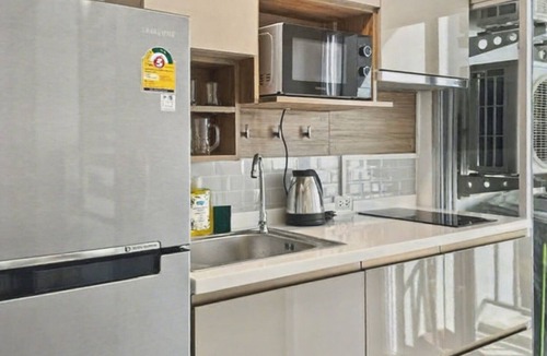 Kathu Apartment | Dcondo Kathu - Top Floor 1 Bdr Condo with shared Pool