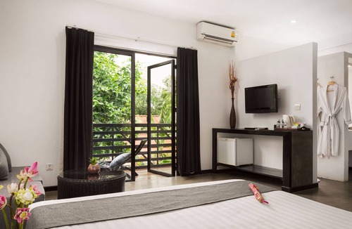 Siem Reap Resort | Deluxe Double with balcony - Free pick up