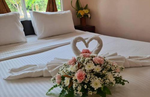 Samut Songkhram Hotel | Dhammachart RiverView