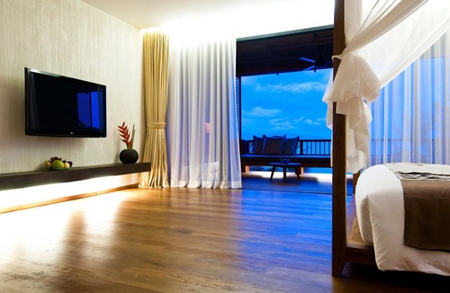 Bophut Hotel | Elegant Room at Bophut Beach – Steps From Onsite Kayak Rentals