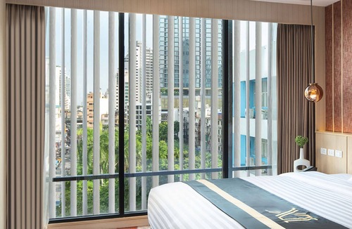 Nana Hotel | Eleven Bangkok Sukhumvit 11 by Kingston Hotels
