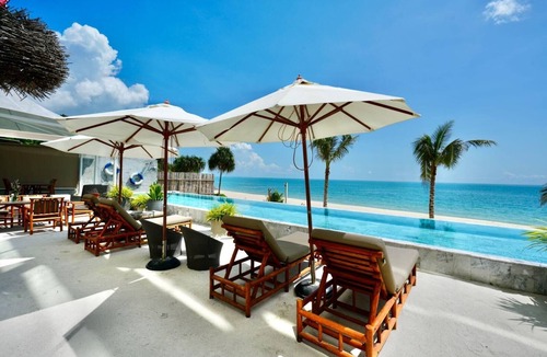 Khanom Hotel | Elite Atoll Beachfront Hotel
