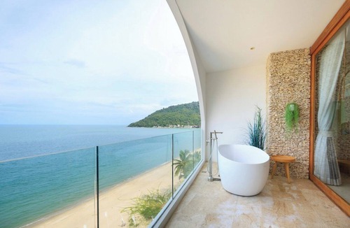 Phuket House | "Elite Atoll Khanom: Luxurious Top View Haven"
