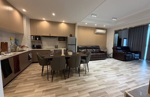 Chamkar Mon Condo | Enjoyable 2+1 bedroom condo with AC in vibrant and River-view in Phnom Penh