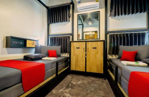 Nana Hotel | Episode 11 Hostel Sukhumvit