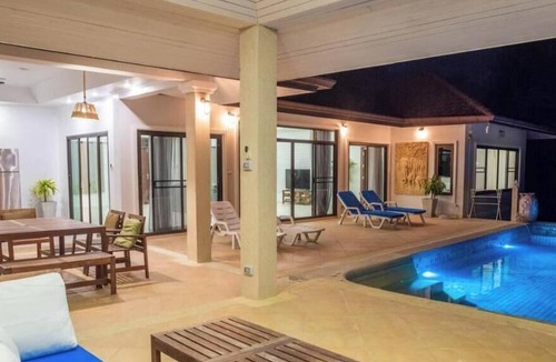 Maret House | Family 3 bedrooms villa with sea view