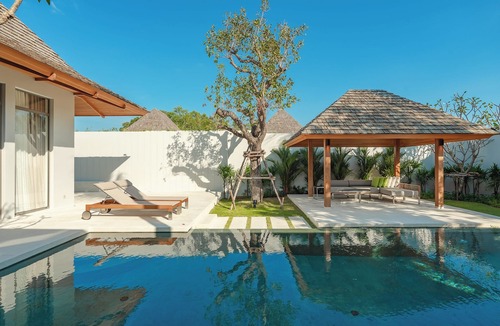 Thep Kasattri Villa | Famous Anchan Flora 4 BR V165