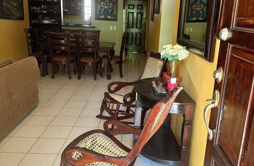 Leon Bed & Breakfast | Fantastic 1 bedroom apartment in León, perfect for your getaway
