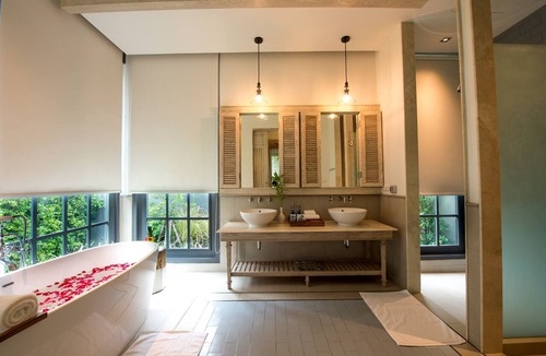 Su Thep Hotel | Flora Creek Resort & Garden Chiang Mai