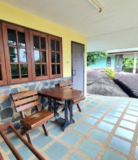 Maret Resort | Floral House