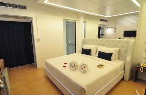 Nanai Road Hotel | Forty Winks Phuket