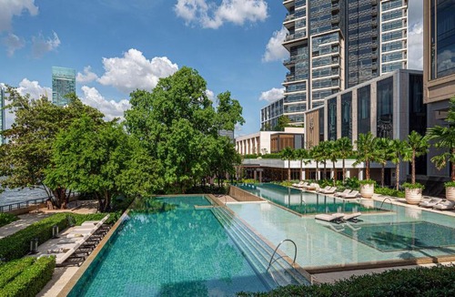Yan Nawa Hotel | Four Seasons Hotel Bangkok at Chao Phraya River