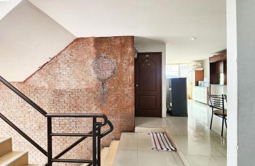 Bang Chalong Hotel | Freesia Bangphi Guest House