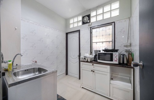 Chom Phon Villa | FunnD Mrt lat phrao 5Beds NetflixYouTube