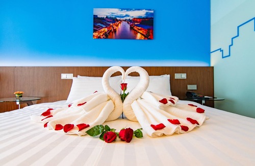 Nana Hotel | Galleria 10 Hotel Bangkok