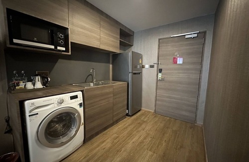 Nana Hotel | GLOW Sukhumvit 5 by Centropolis