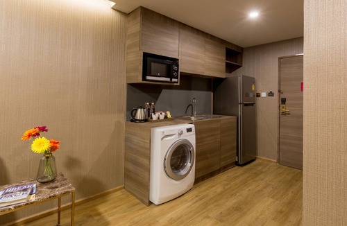 Nana Hotel | GLOW Sukhumvit 5 by Centropolis
