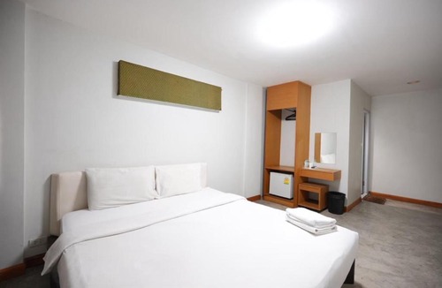 Chana Songkhram Apartment | Goinn Khaosan Road - ถนนข้าวสาร