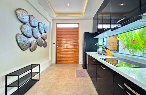 Sa Khu Villa | Golden Fish Villa - Tropical Modern Living