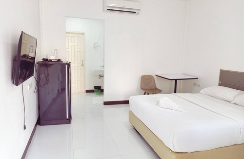 Ban Du Hotel | Goldenville