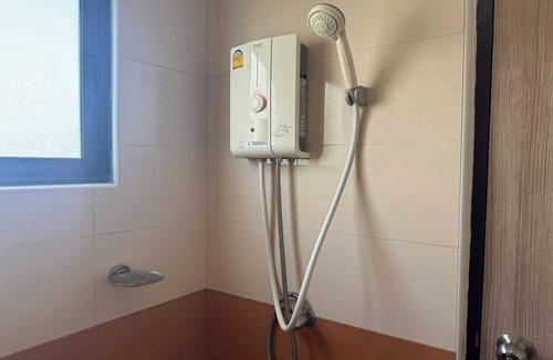 Lampang Hotel | Good View Residence