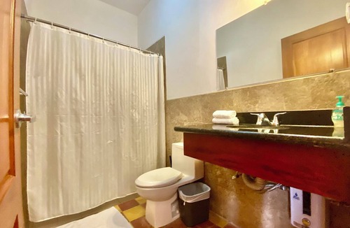 Granada Apartment | Granada Apartment #2 5 minutes from Calle La Calzada