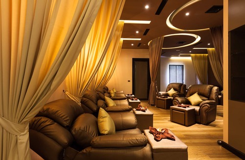 Nana Hotel | Grand 5 Hotel & Plaza Sukhumvit Bangkok