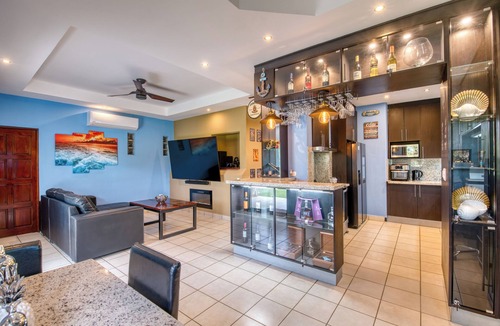 Playa Colorado Apartment | Hacienda Iguana: Luxury Apartment with Pool & Golf