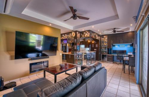 Playa Colorado Apartment | Hacienda Iguana Luxury Apartment with Pool & Golf