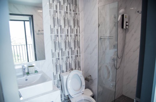 Ratchadaphisek Hotel | Hallton Hotel Bangkok