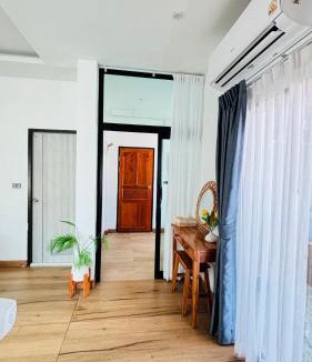 Koh Lan Hostel | HappyDaysVilla