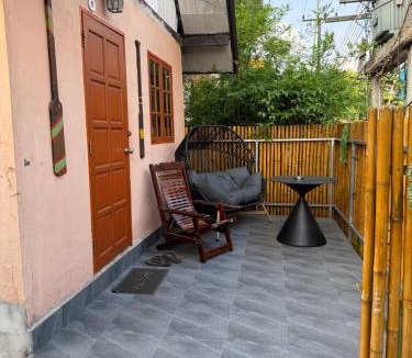 Ban Phe Hostel | Harry's Beach Club