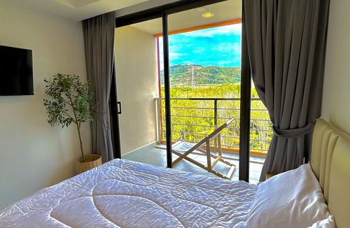 Mai Khao Condo | Hillside Sunrises Space - 5 minutes to Maikhao Beach