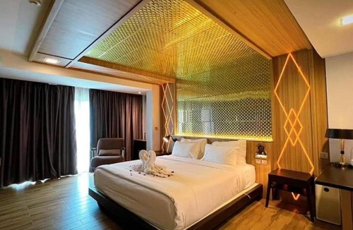 Phitsanulok Hotel | Holatel Hotel Phitsanulok