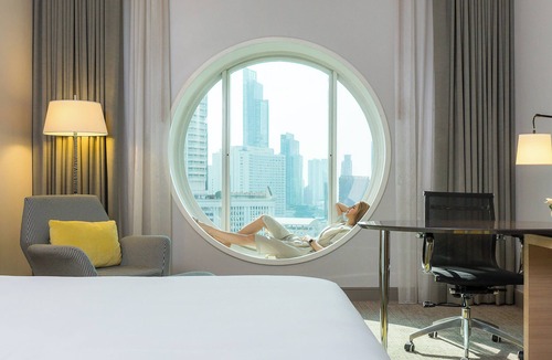 Bang Rak Hotel | Holiday Inn Bangkok Silom by IHG