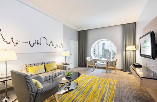Bang Rak Hotel | Holiday Inn Bangkok Silom by IHG