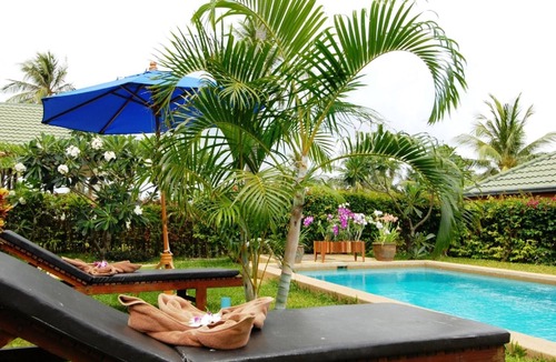 Moo 5 House | Holiday villa with garden, barbecue and terrace