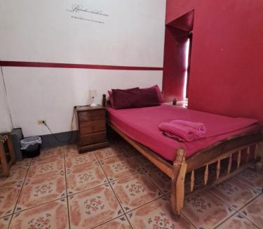 Granada Hostel | Hostal Mochilas