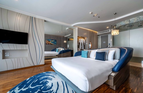 Pattaya Bay Hotel | Hotel Baraquda Pattaya By Heeton