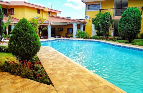 Managua Hotel | Hotel Los Pinos