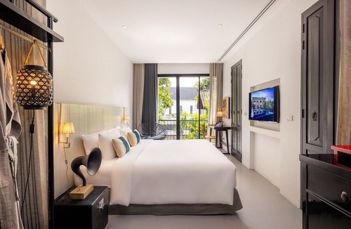 Chiang Mai Hotel | Hotel Ping Silhouette