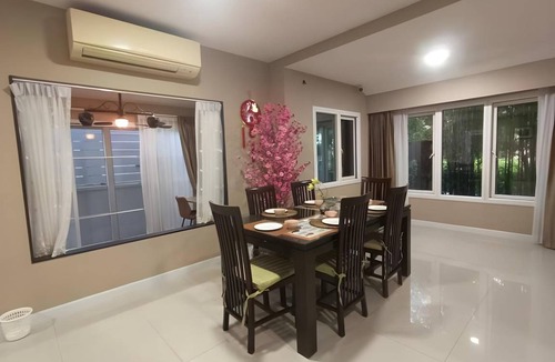 Bang Phli House | House ∙ 3 bedrooms ∙ 6 guests