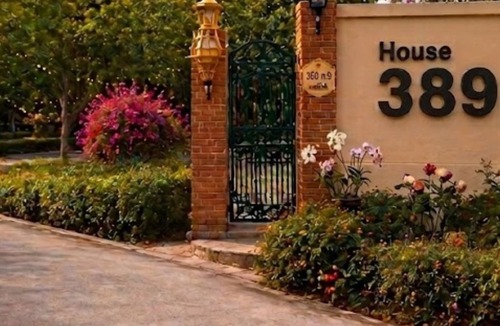 Nang Lae House | House 389-a Quiet Home Above the Valley in the City