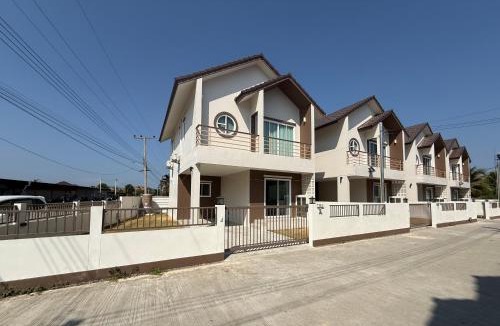 Ban Waen House | House in HangDong