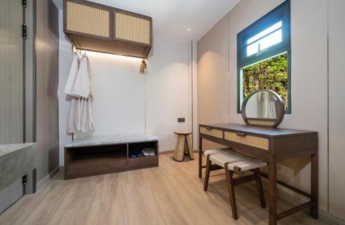 Sa Khu Hotel | Howard Johnson by Wyndham Phuket Naiyang
