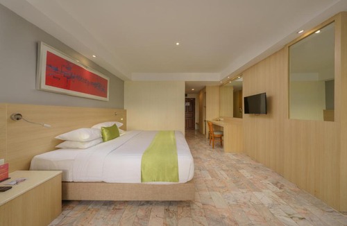Talat Phlu Hotel | iCheck inn Thapra