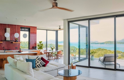 Rawai Villa | Idyllic Villa for Relaxation in Phuket, 1001